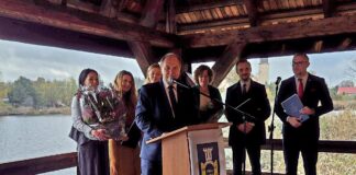 Otwarcie odrestaurowanego zamku Pałuków w Gołańczy