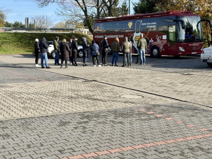 Oddaj_krew_ratuj_życie_skoki_05