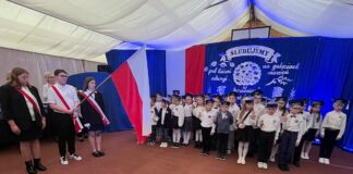 Pasowanie pierwszoklasistów w Szkole Podstawowej w Jabłkowie