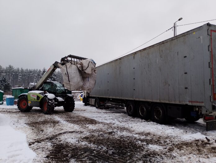 Zbiórka folii rolniczej w Skokach. Wspólna inicjatywa na rzecz ekologii_3