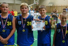 Pierwszy raz i od razu sukces! Streetball 3×3 w Skokach